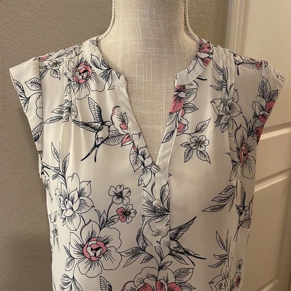 Candie's Floral Blouse White Polyester S Women's V-Neck Short Sleeve Top - Picture 5 of 8